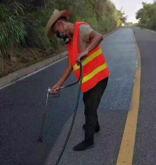 濮阳路面喷涂翻新彩色步道施工方案